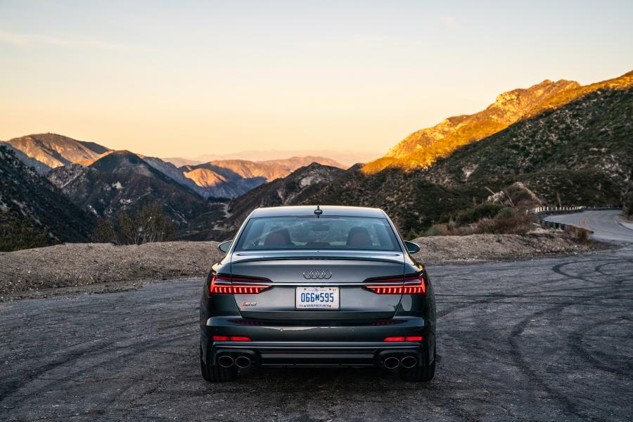  Audi S6 Sedan TFSI (C8) 2020 года  (NA) (фото 4 из 24)